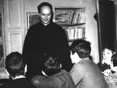 Don Milani, la critica al capitalismo sognando una Chiesa diversa