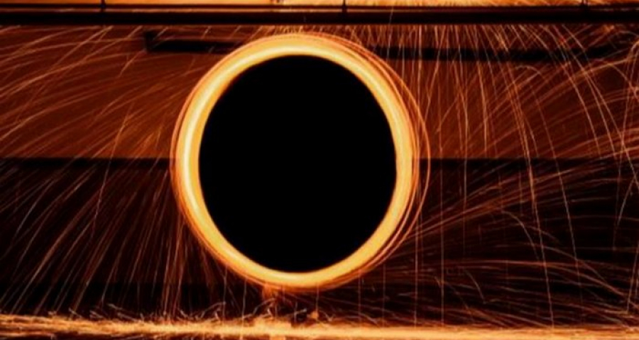 Feu et vide, un circuit vertueux qui génère la vie